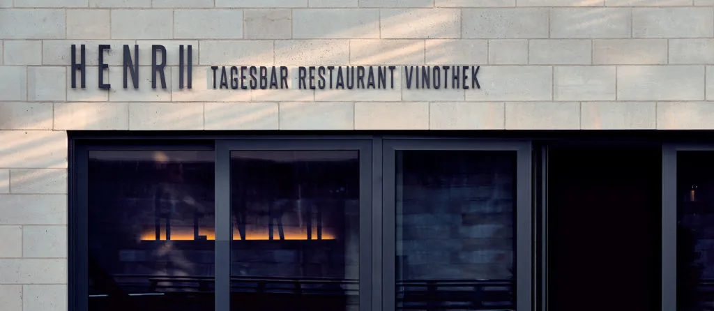 Restaurant HENRII — atmosphere