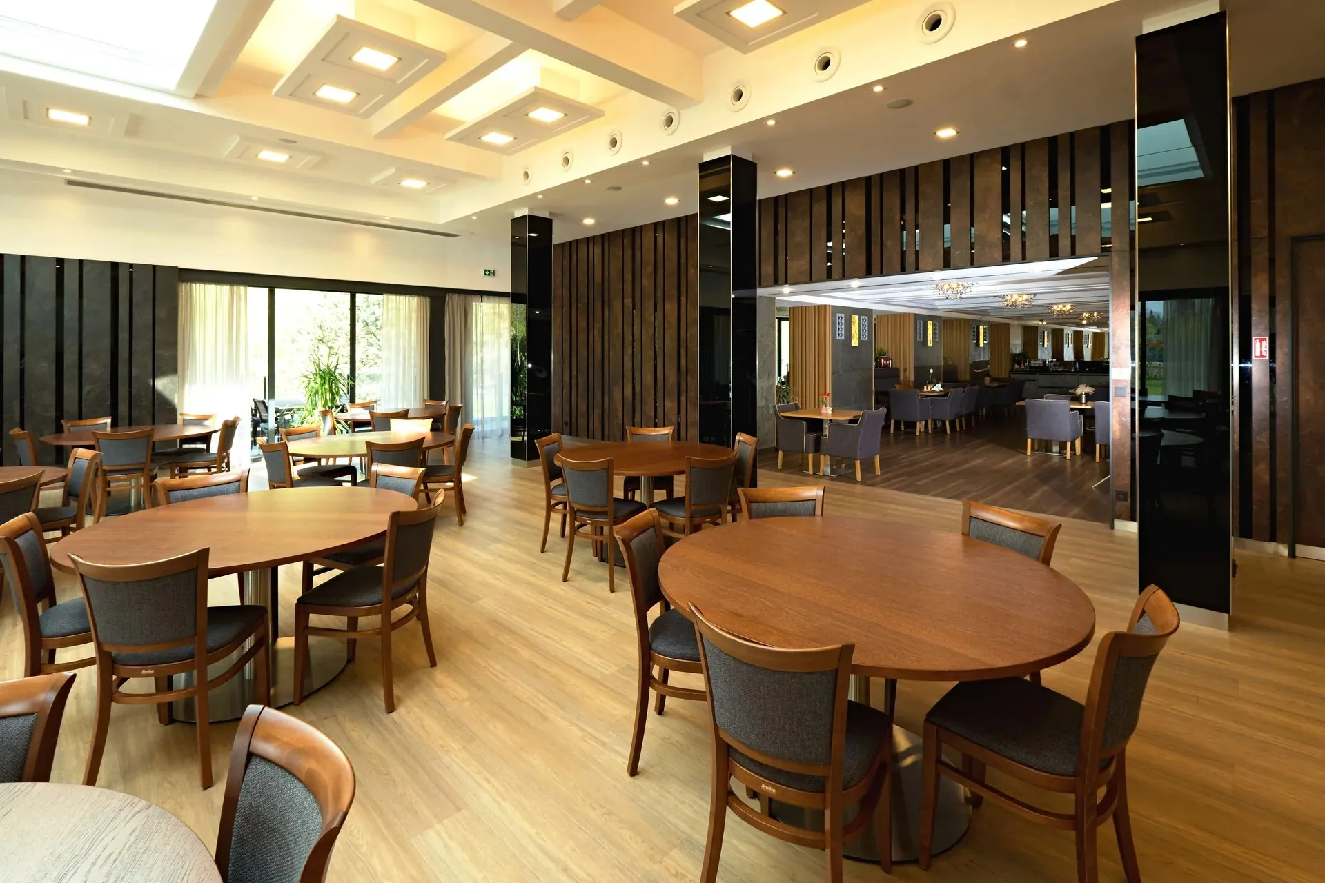 Ardesia restaurant v Hotelu Bartoš — photo 21