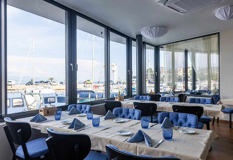 Yacht Club — photo 28