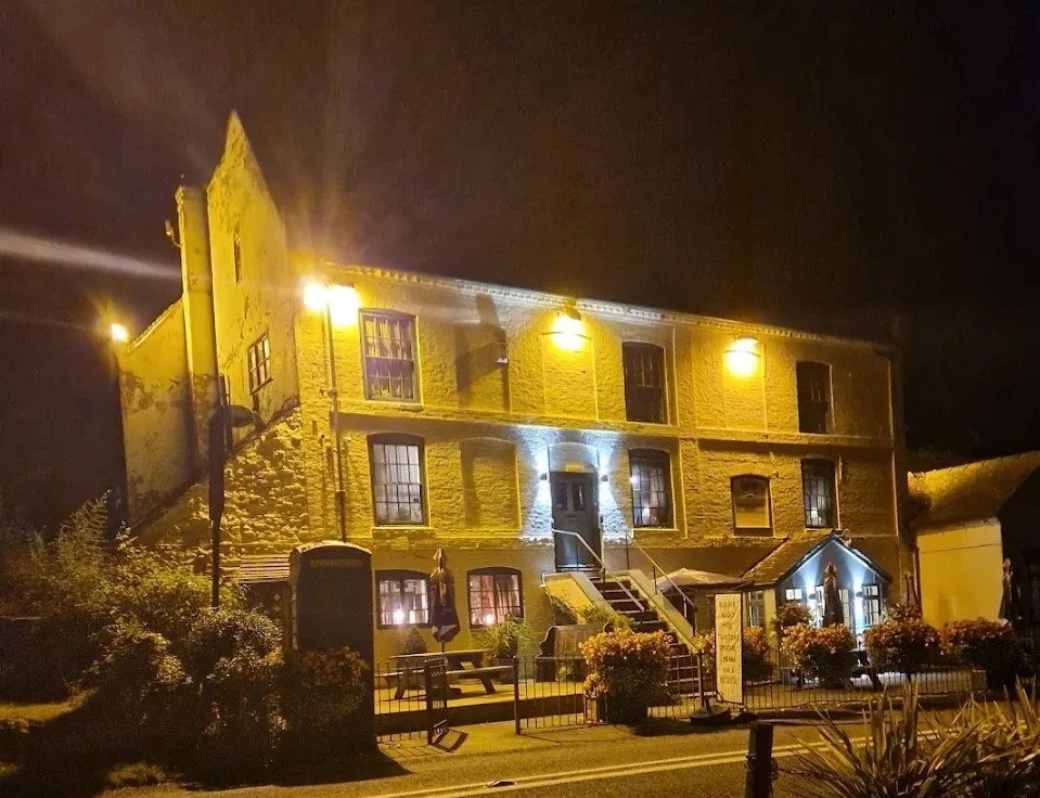 Crown Country Inn — photo 35