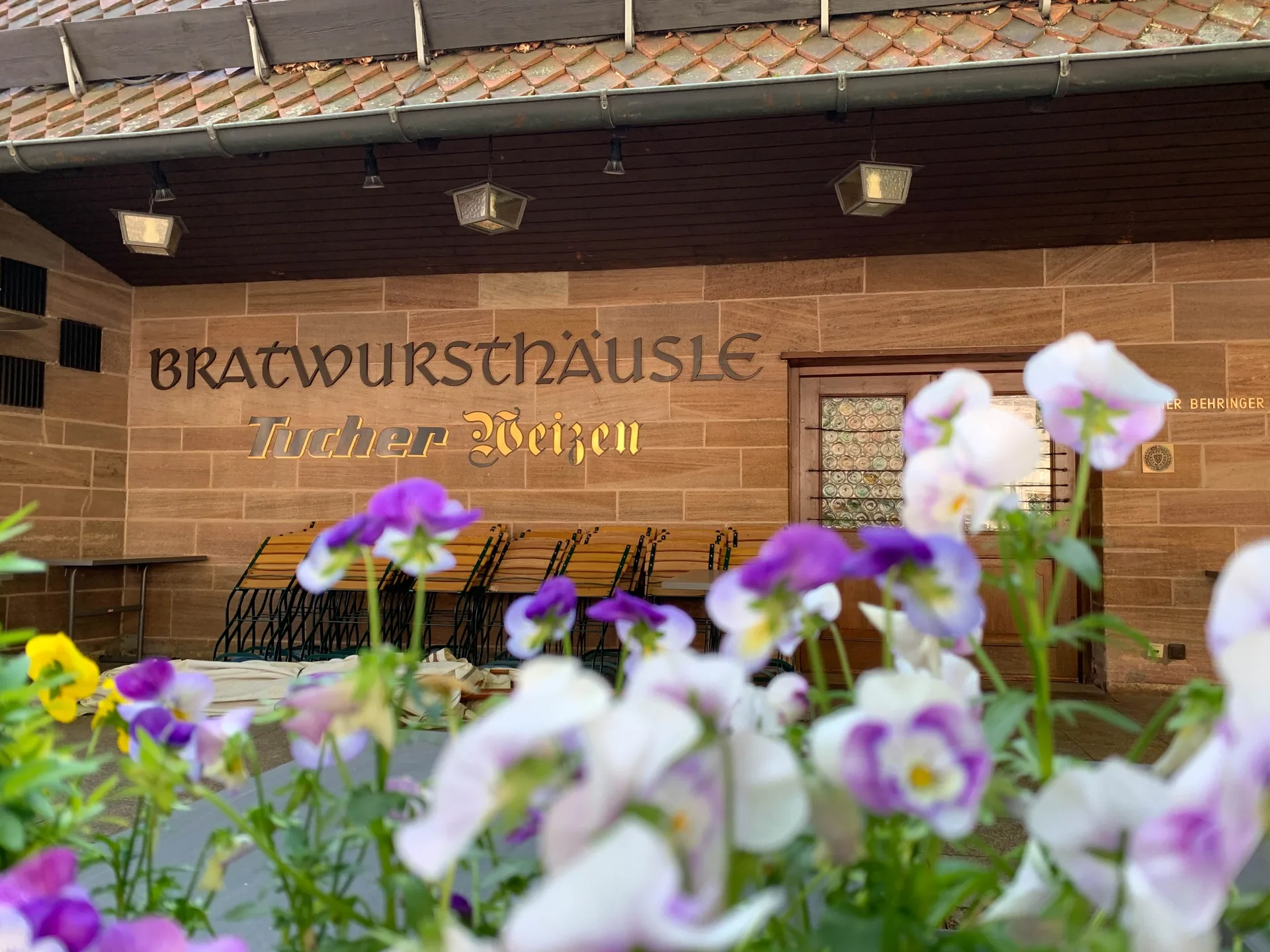 Bratwursthäusle — atmosphere