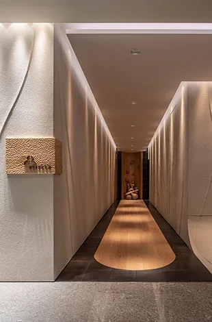 Esterre, Tokyo