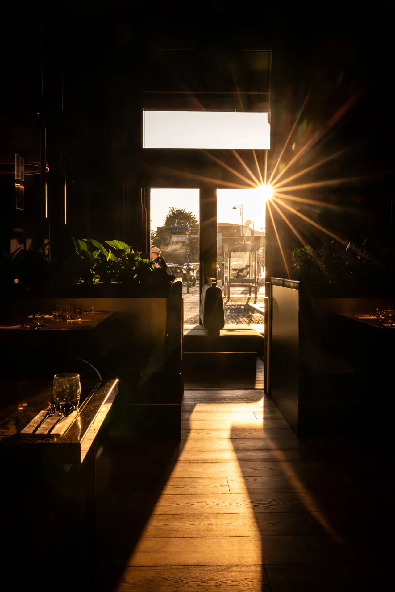 Thai Thai — atmosphere