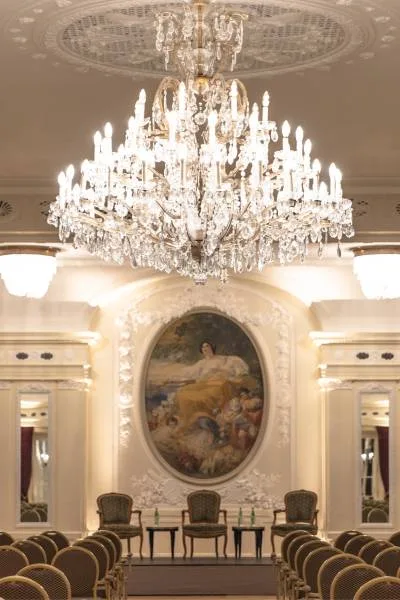 Bellevue Palace — photo 6