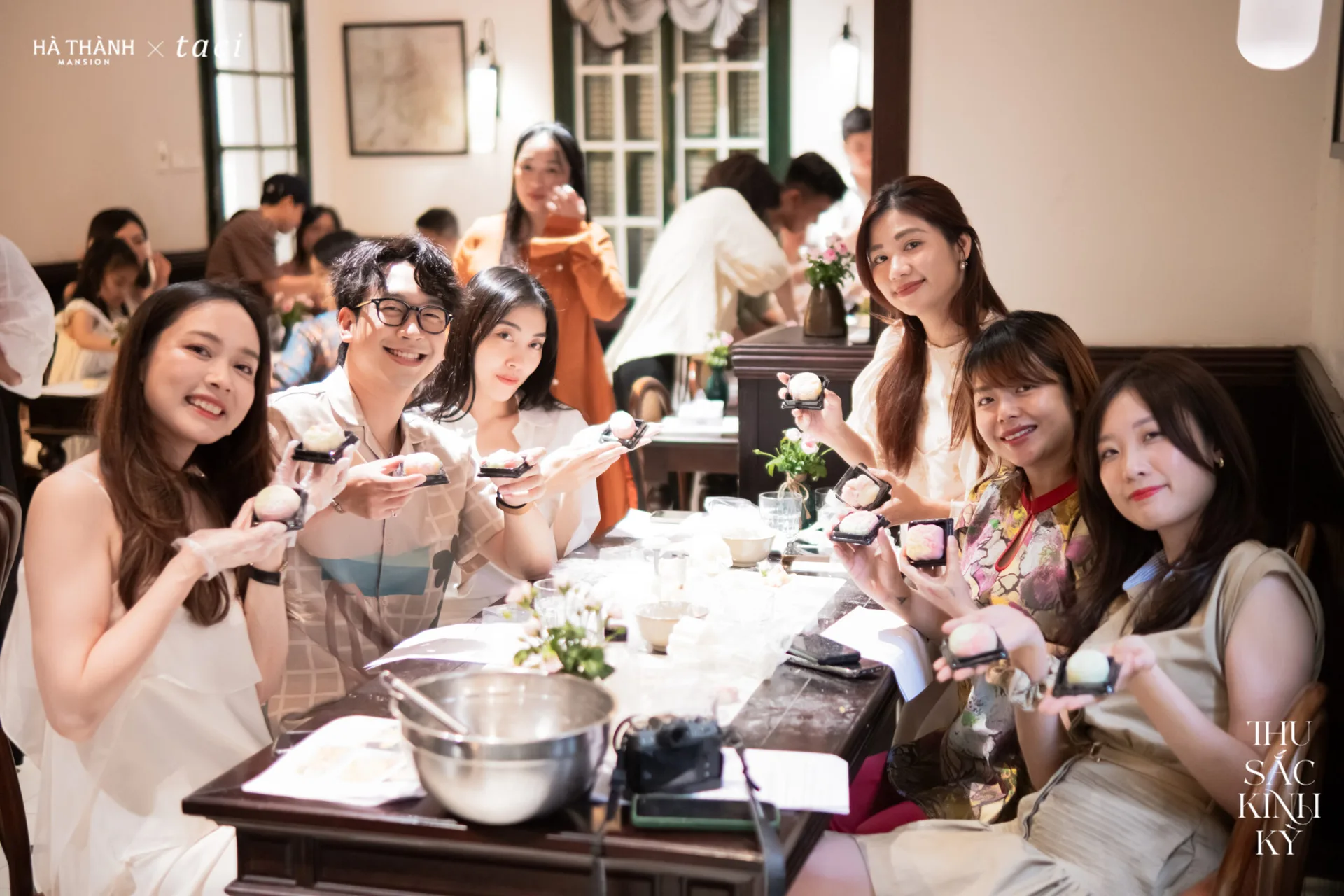 Hà Thành Mansion — atmosphere