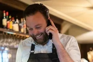 Bistro Louis, Oss