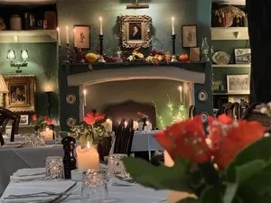 Pig & Whistle Restaurant — atmosphere