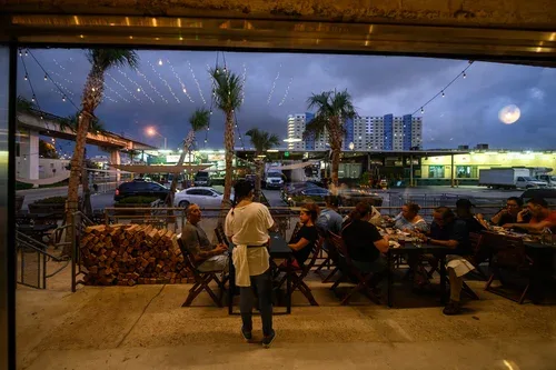 Hometown Barbecue Miami — atmosphere