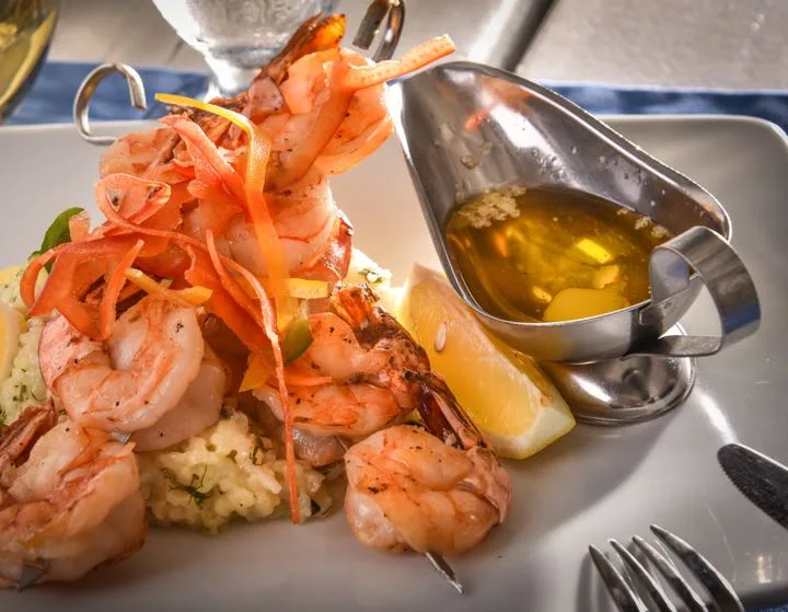 Flying Fishbone, Savaneta