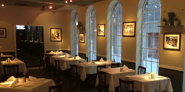 Court Street Restaurant & Bar — photo 7