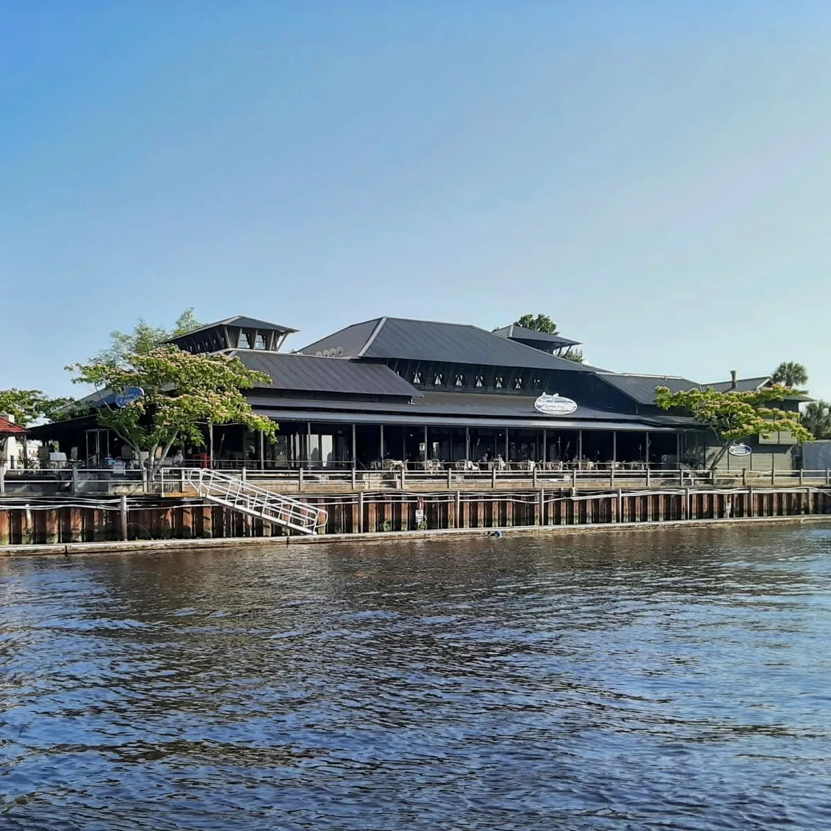 Greg Norman Australian Grille — atmosphere