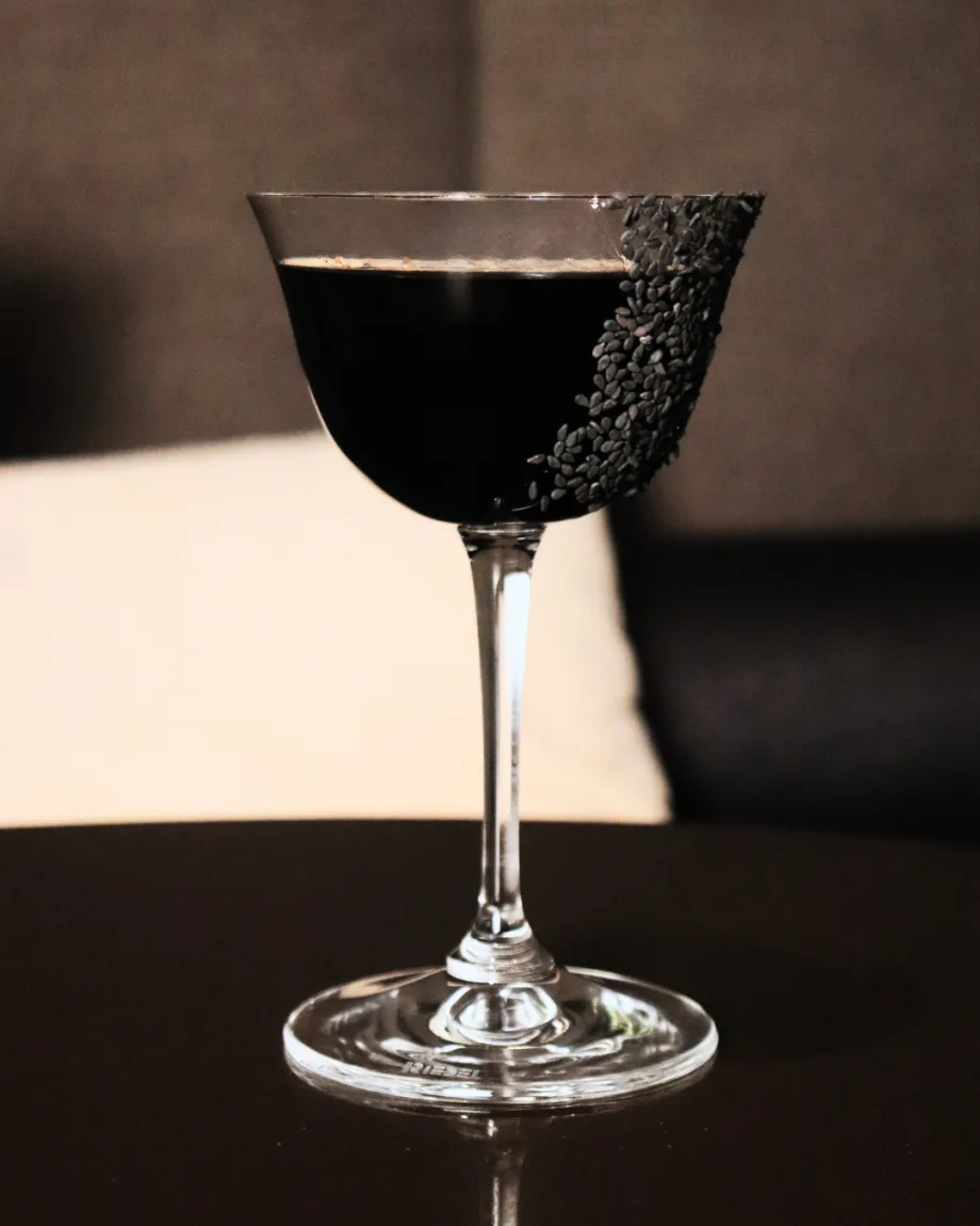 Laurie Raphaël — drink