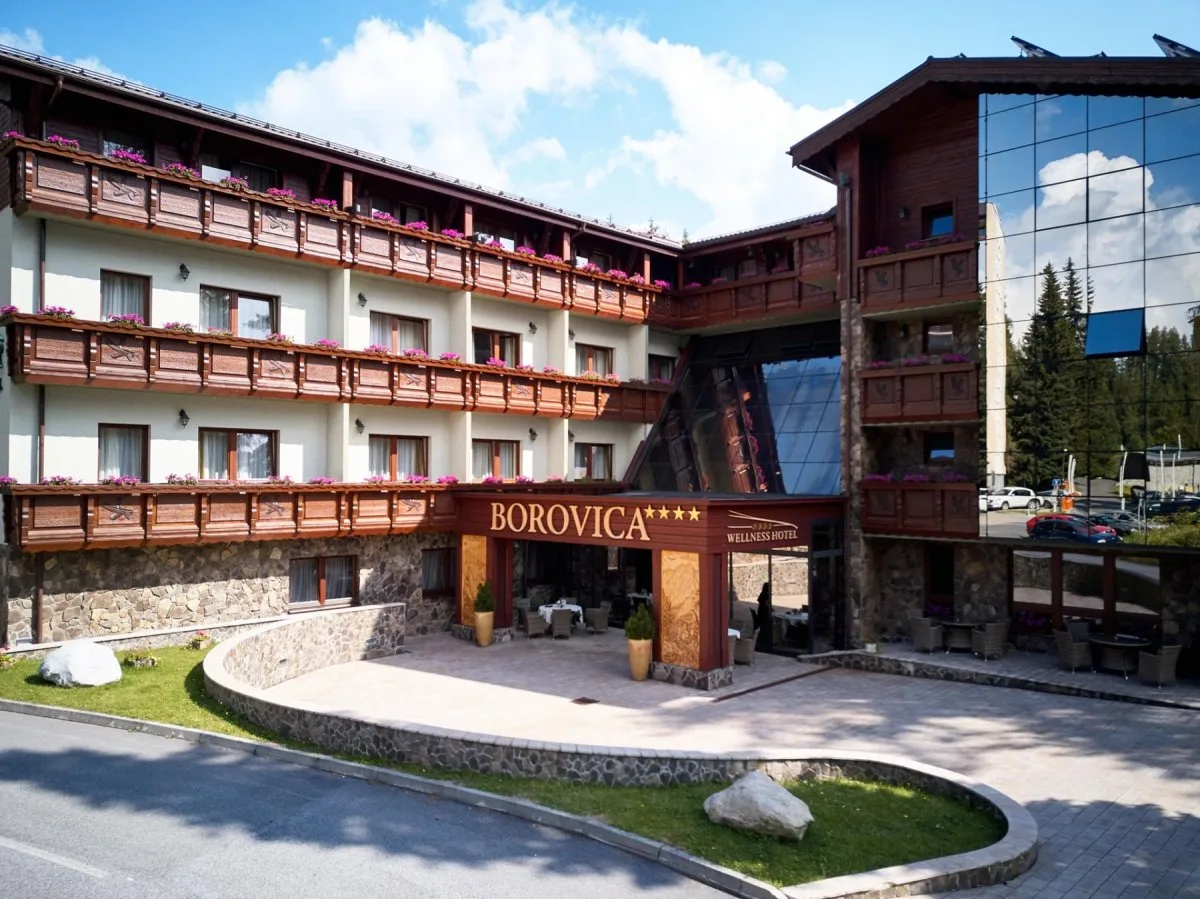 Wellness Hotel Borovica, Hotelová Reštaurácia — photo 4