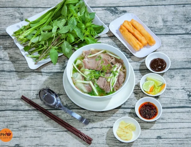 Phở 10 Lý Quốc Sư (Hoan Kiem) — photo 41