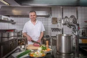 Schwarz — kitchen