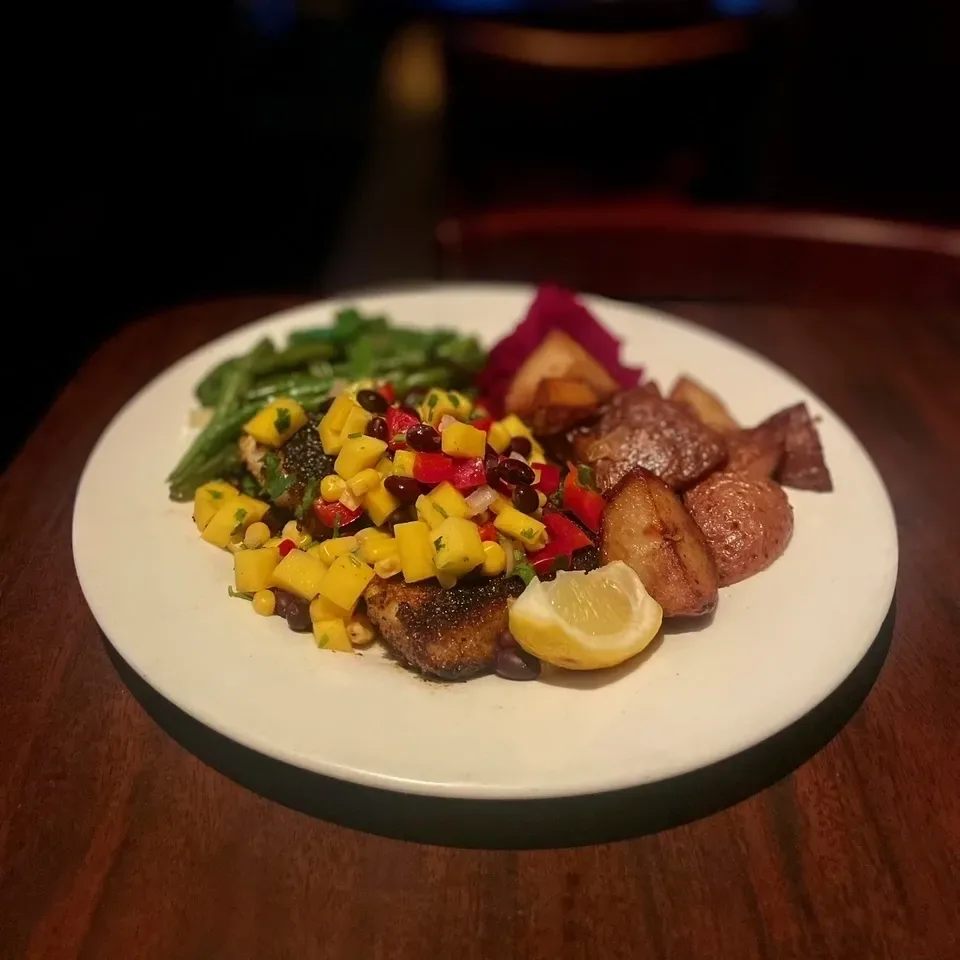 Court Street Restaurant & Bar — photo 11
