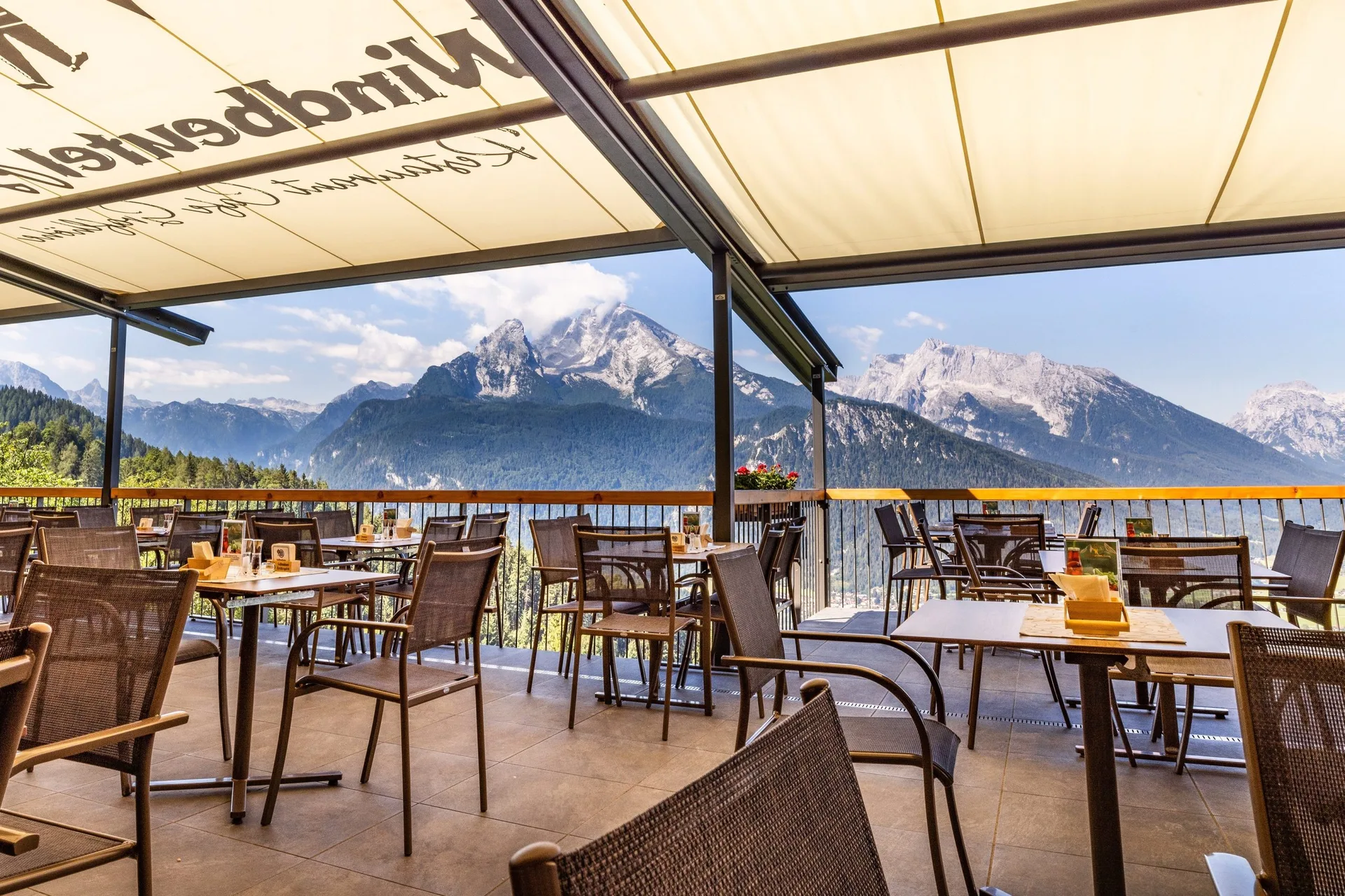 Restaurant-Cafe Graflhöhe „Windbeutelbaron“ — photo 18