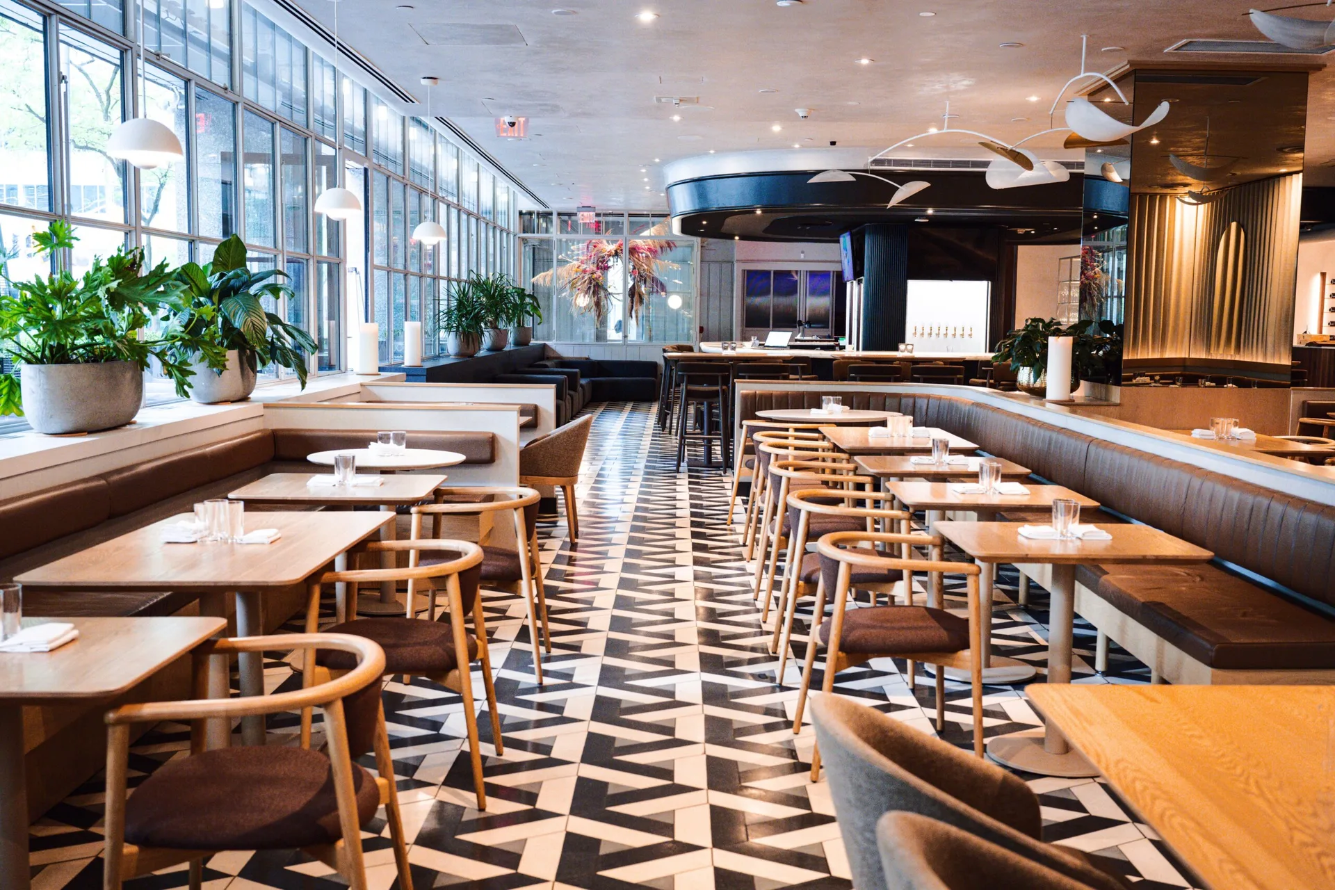 Alobar Downtown — photo 11