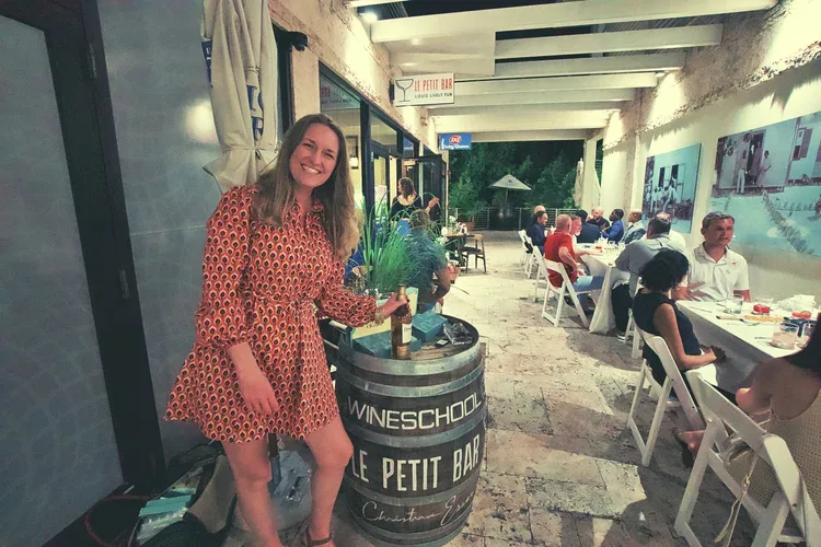 Le Petit Bar — photo 16