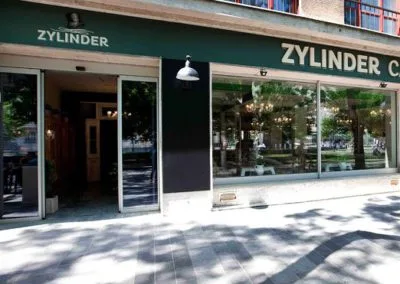 Zylinder Cafe Restaurant — photo 30