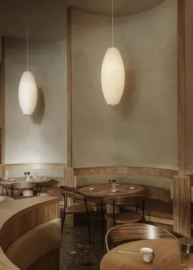Sticks ’n’ Sushi — atmosphere