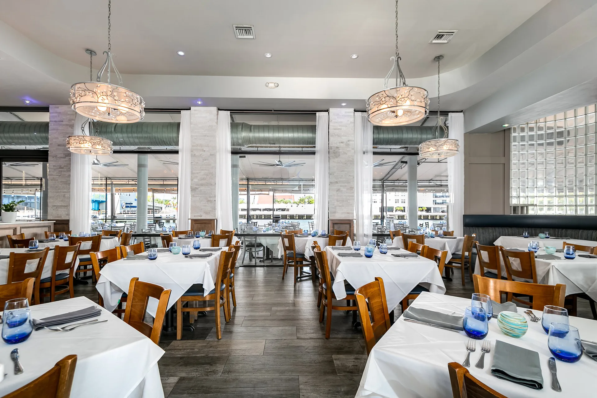 Blue Moon Fish Company, Fort Lauderdale