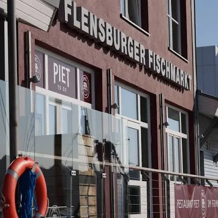 Piet im Fischmarkt — photo 10
