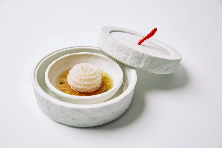 aKin — food