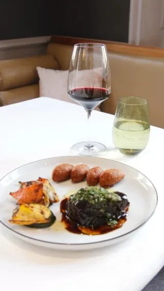 La Couronne — food