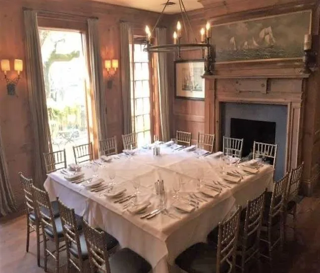 The Olde Pink House Restaurant — photo 12