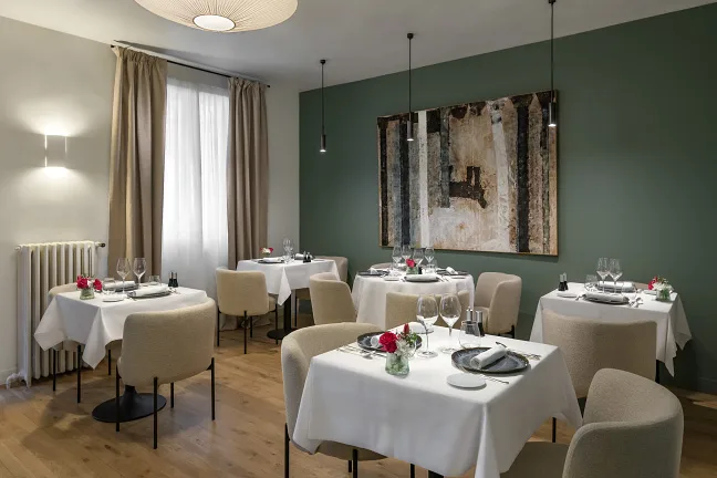 Restaurant F — photo 8