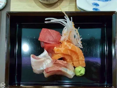 Nonbe Daigaku, Brussels