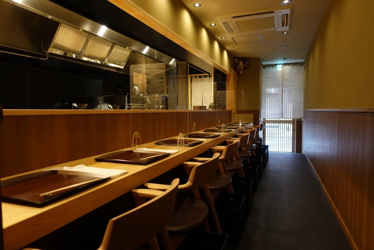 Asakusa Nagami — atmosphere