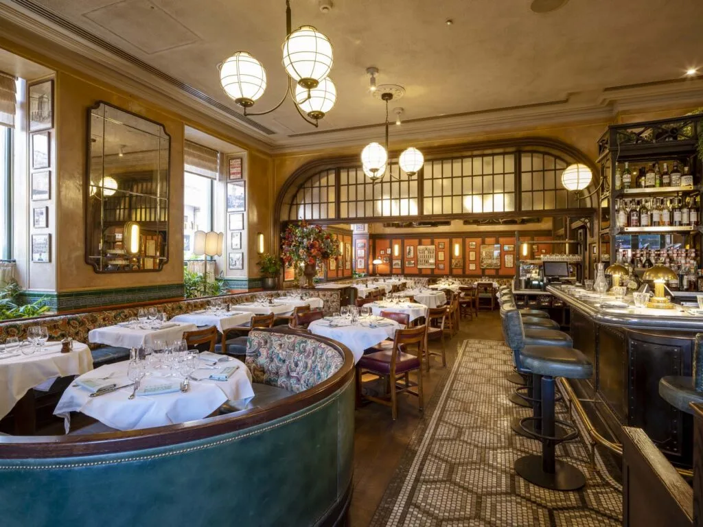 The Ivy — photo 9