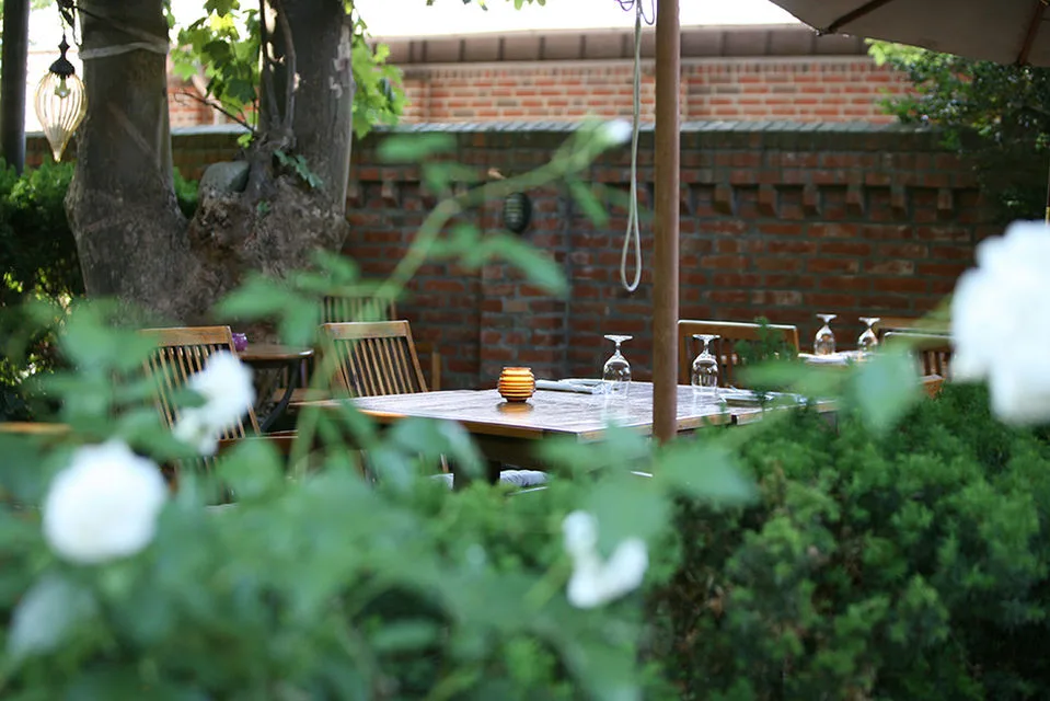 Pades Restaurant — photo 13
