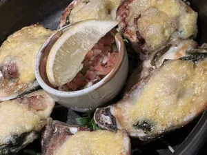 Devlin's Country Bistro — photo 10