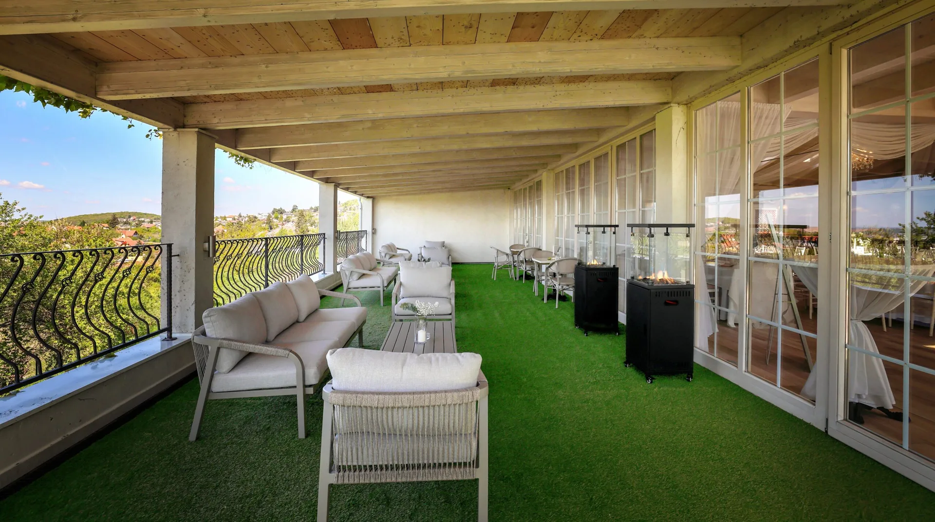 Frenchie Terrasse — photo 73