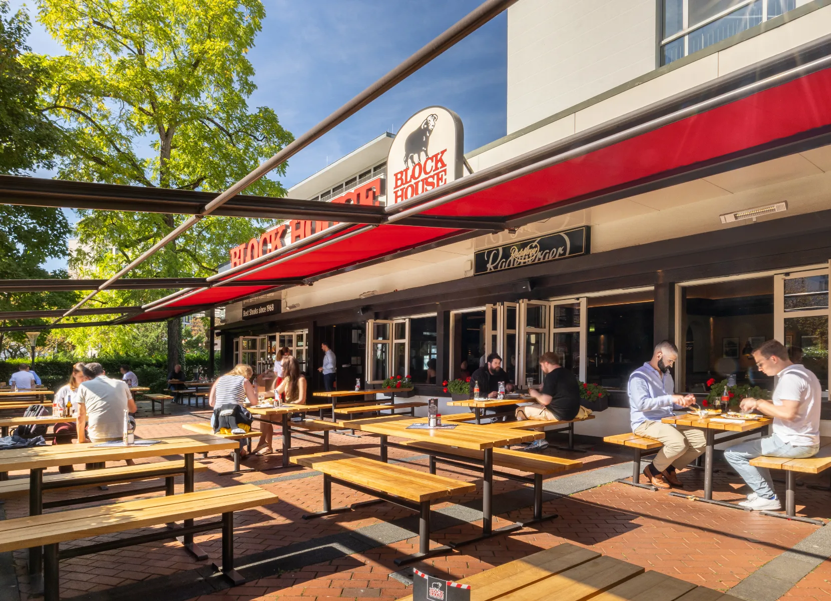 BLOCK HOUSE Frankfurt Westend — photo 7