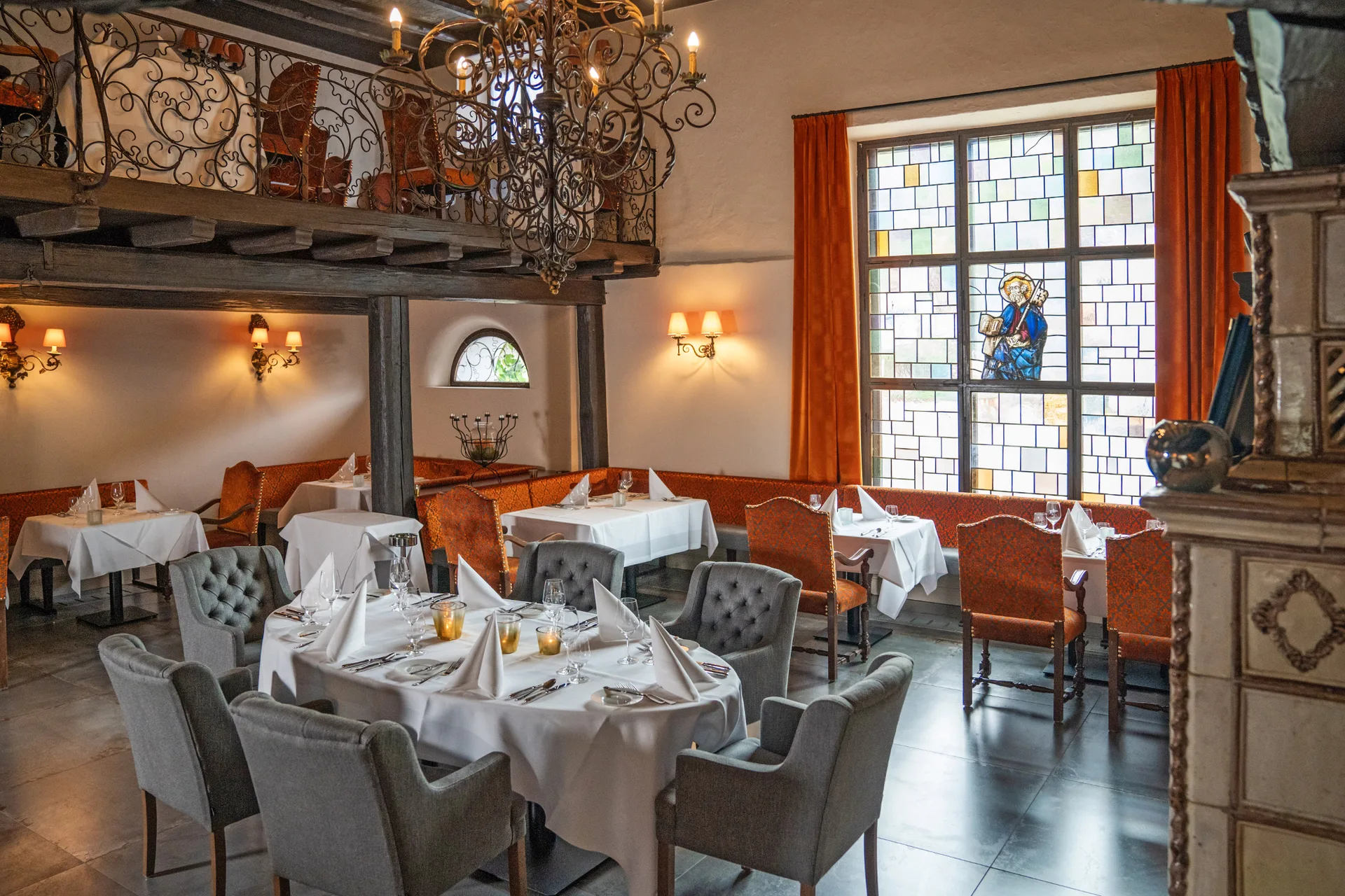 Historisches Gasthaus Sanct Peter Restaurant Weinkirche — photo 14