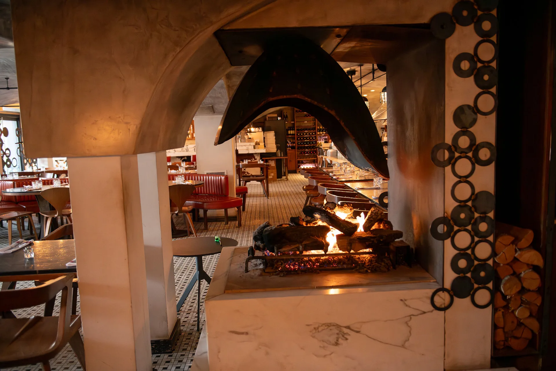 7 Enoteca — atmosphere