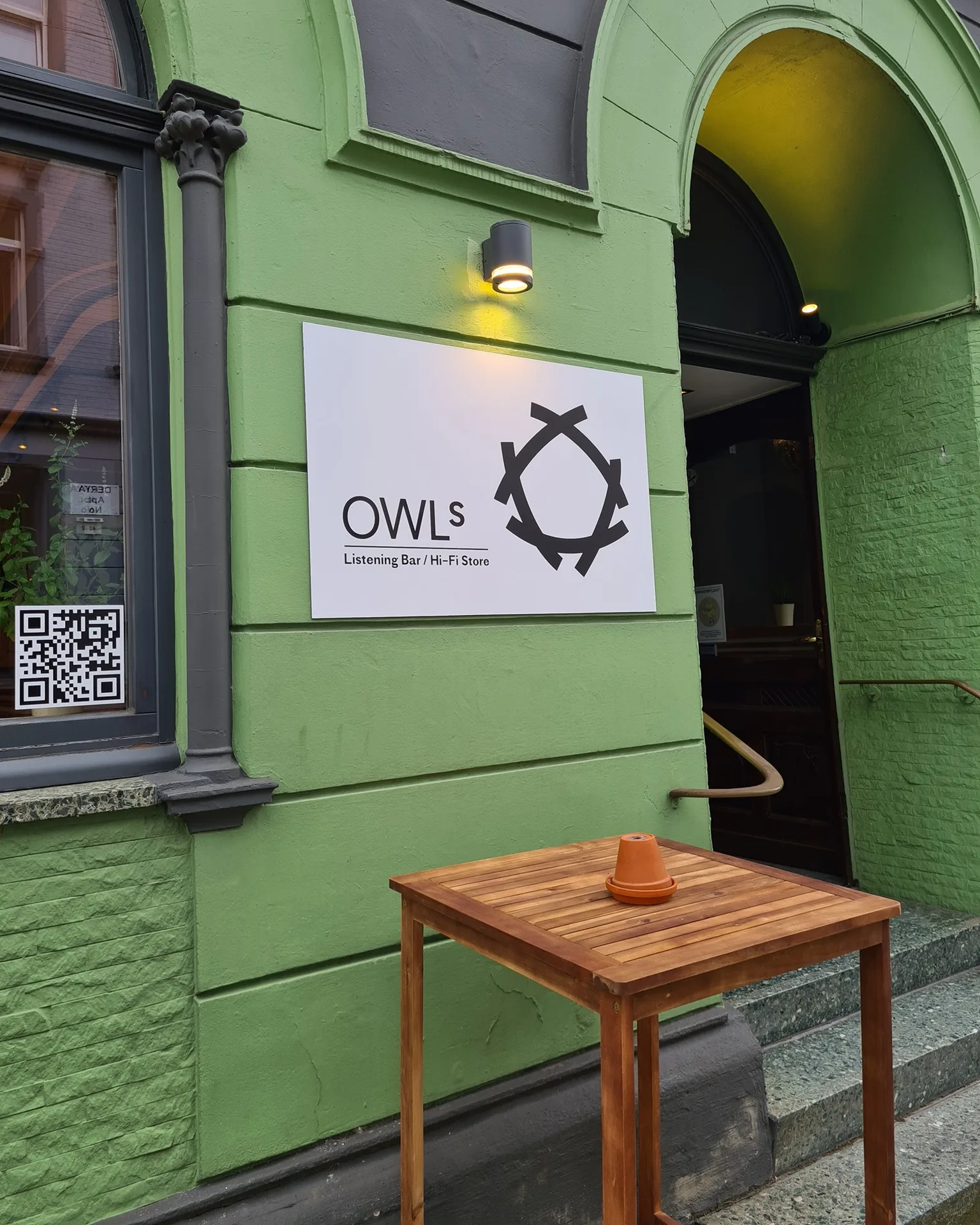 OWLs Bar &amp; Restaurant — photo 59