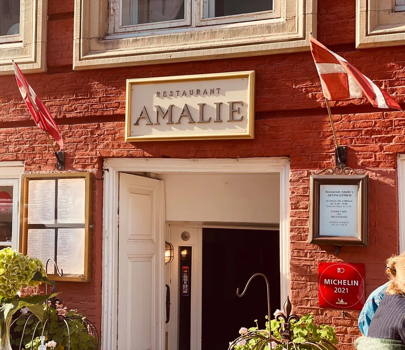 Amalie — photo 32