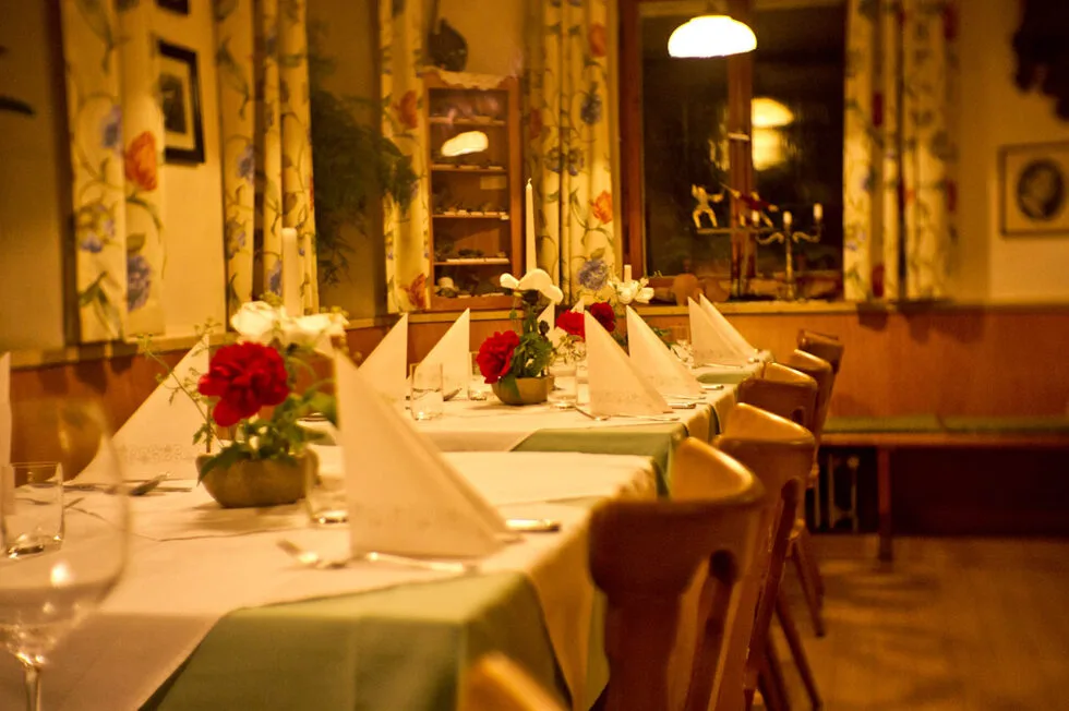 Gasthaus zum Kaiserstuhl — atmosphere