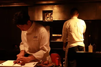 MAKIYAKI GINZA ONODERA — kitchen