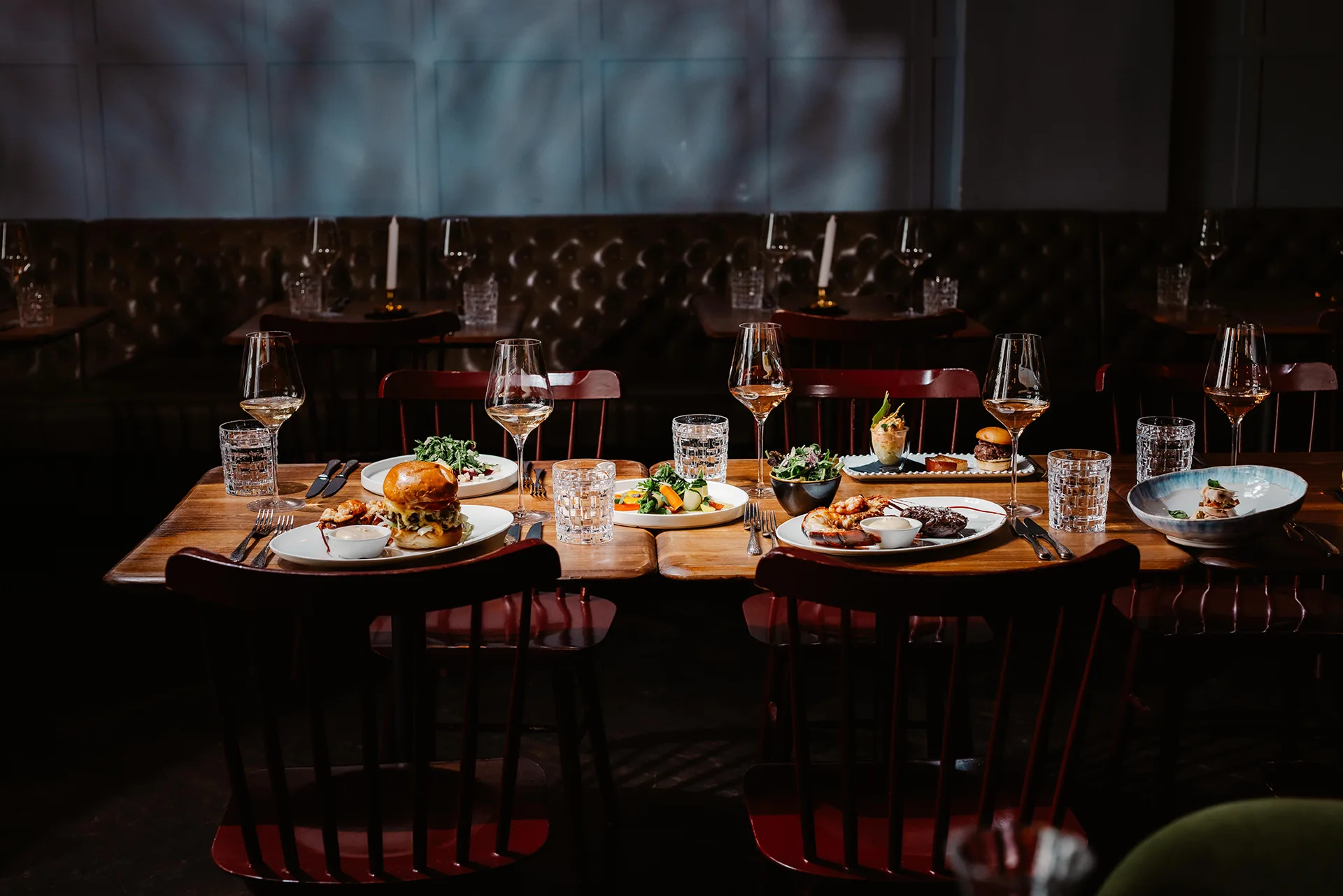 Burger &amp; Lobster Bank — photo 35