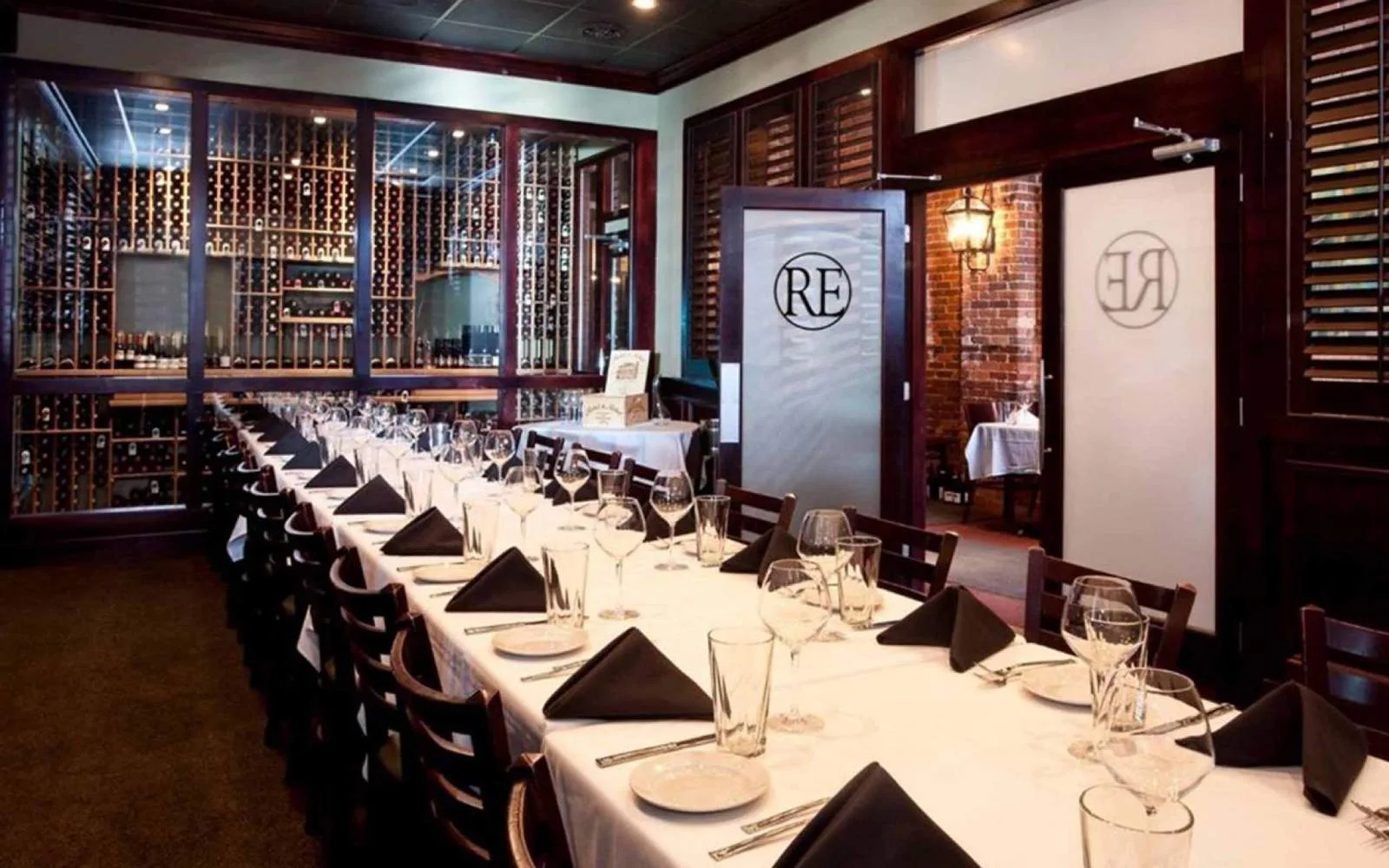 Rick Erwin's West End Grille — atmosphere