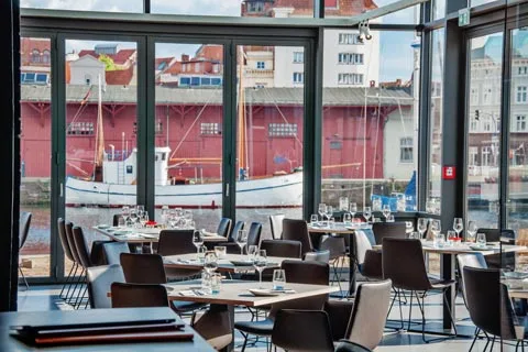The Newport Restaurant &amp; Marina — photo 23