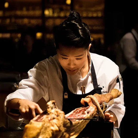 Pagu, Boston