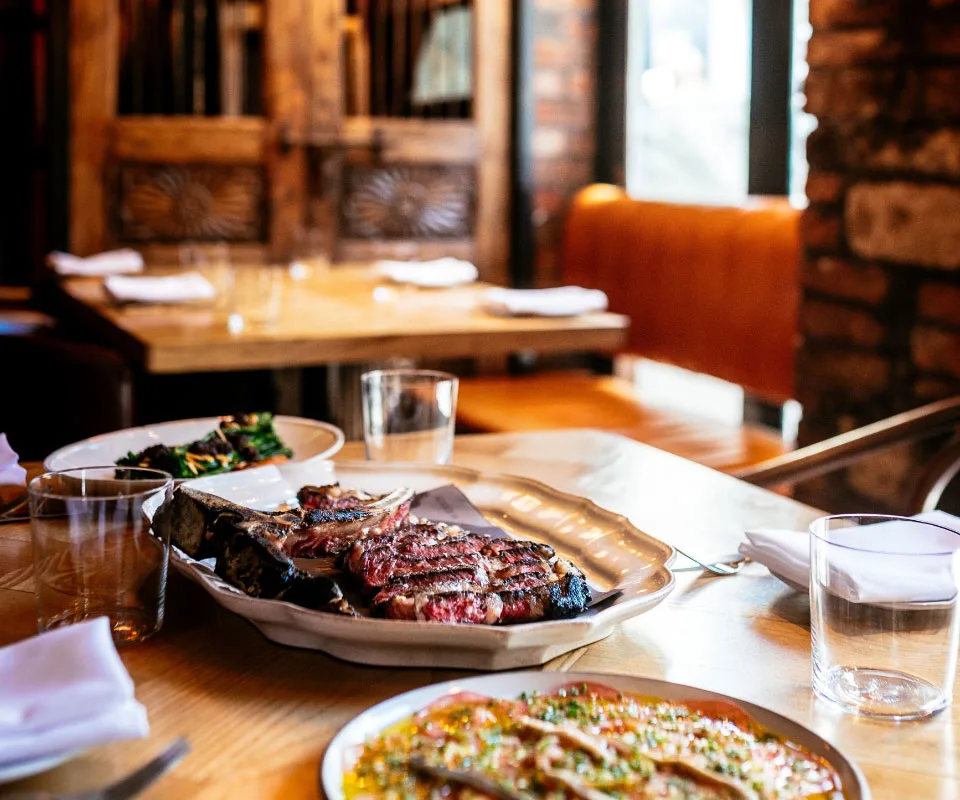 Asador 44 — atmosphere