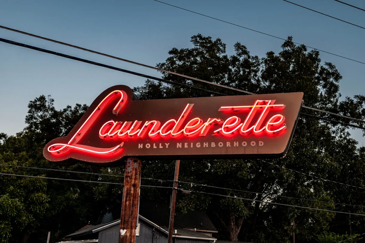 Launderette, Austin
